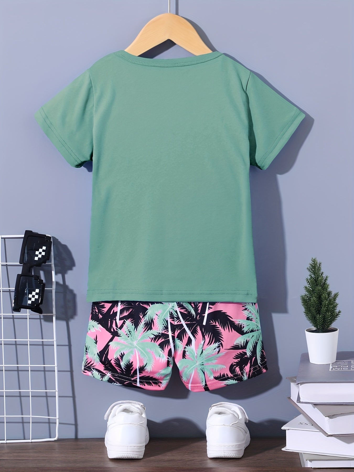 Boys Coconut Tree Print Tee & Shorts 2pcs Set