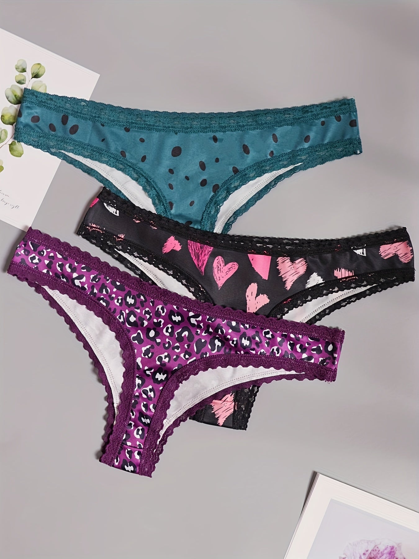 3 Pack Plus Size Thongs Set Women's Plus Lace Heart Print Medium Stretch