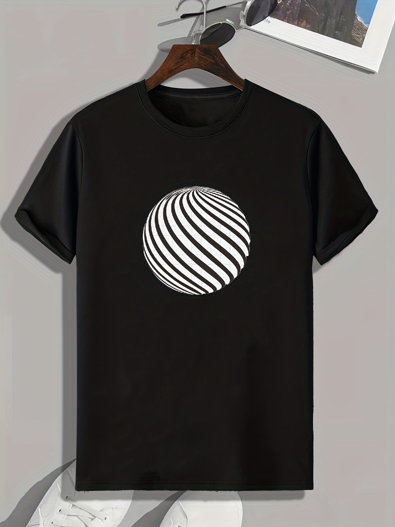 Geometric Ball Print Men's Comfy T-shirt for Outdoor Summer