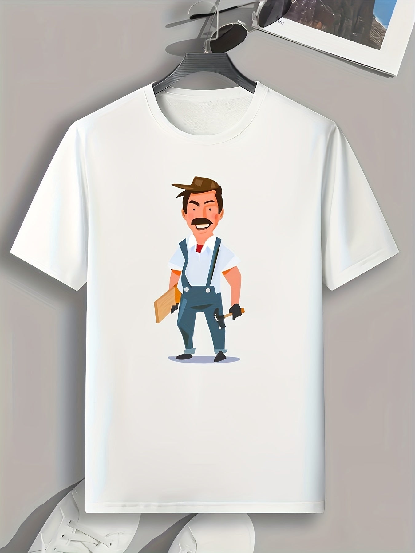 Cartoon Repairman Pattern Print Men's Comfy Sports T-shirt