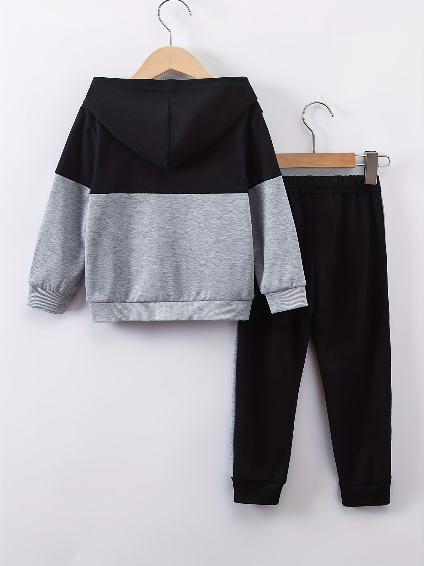 Boy's Clash Outfit 2pcs Hoodie & Sweatpants Set BOY Print