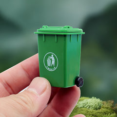 2pcs Green ABS Resin Trash Bins for Dollhouse Toy House Decor