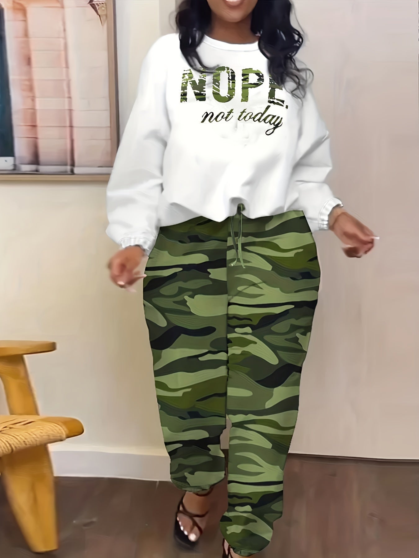 Women's Camo Slogan Print Top & Pants Outfits Set