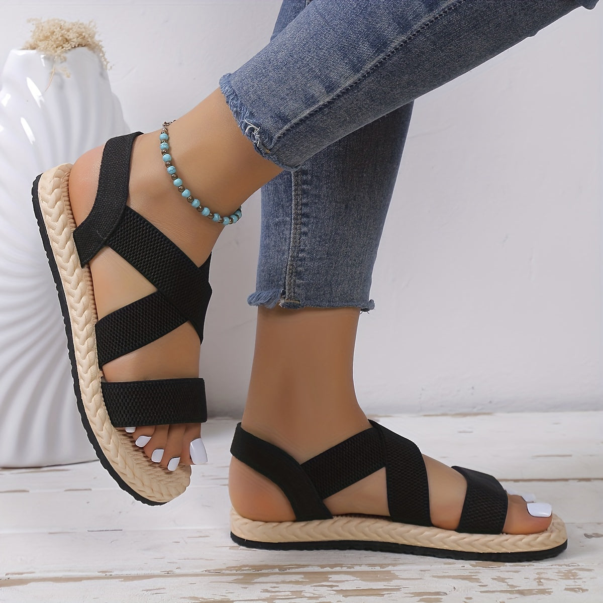 Women's Flat Sandals Cross Strap Comfortable Beach Sandals