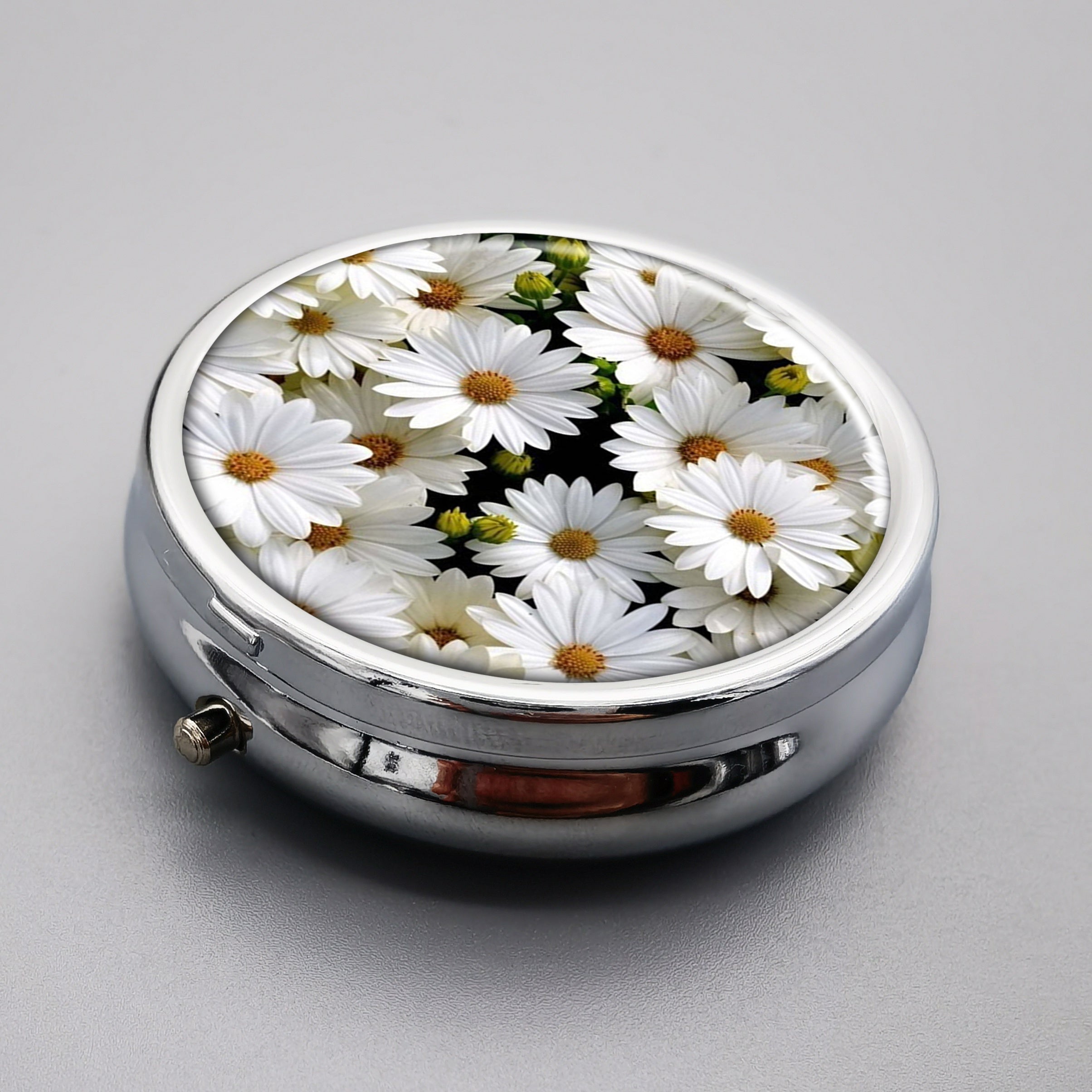 Flower Pill Case 3 Compartment Metal Organizer Portable Medicine Vitamin Holder
