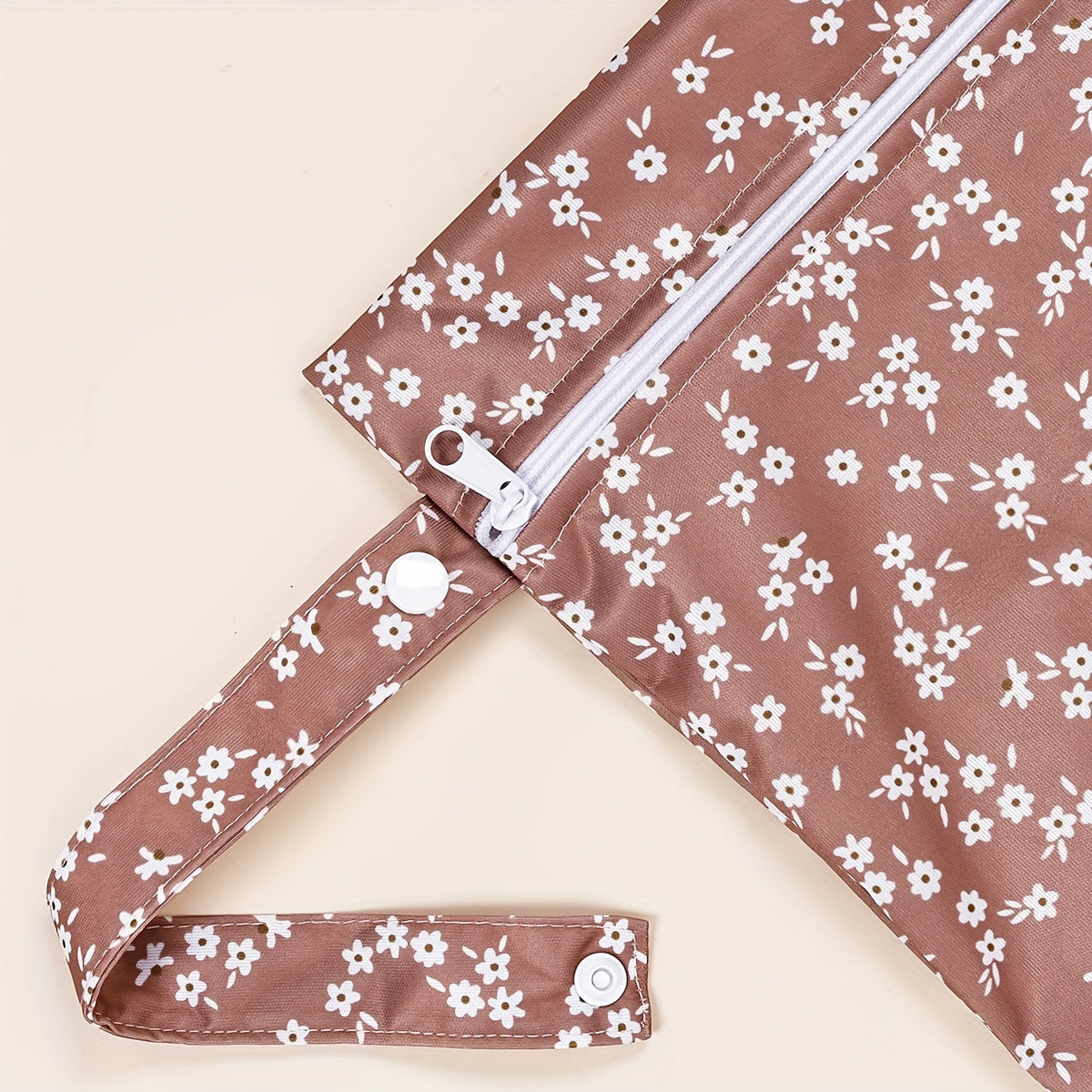 2pcs Floral & Animal Print Wet Dry Bags Portable Diaper Pouches
