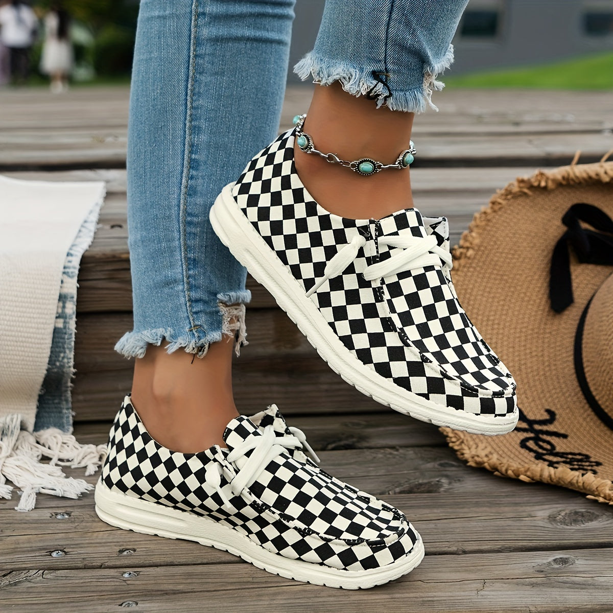 Women's Plaid Pattern Flat Outdoor Sports Board Shoes