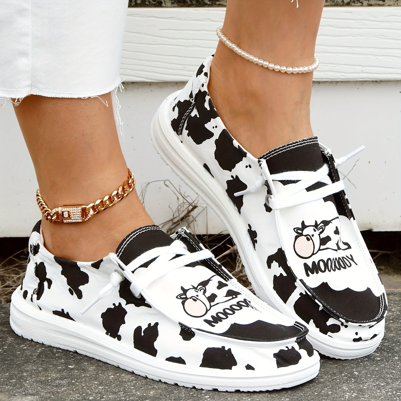 Women's Dairy Cow Pattern Flat Shoes Lightweight Soft Comfortable Walking Shoes