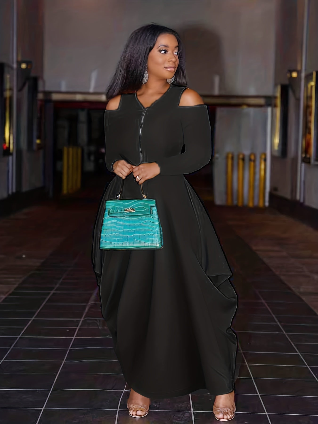 Sexy Maxi Dress Cold Shoulder Long Sleeve Round Neck Zipper Draped