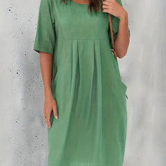 Solid Short Sleeve Round Neck Pleated Dress With Pockets