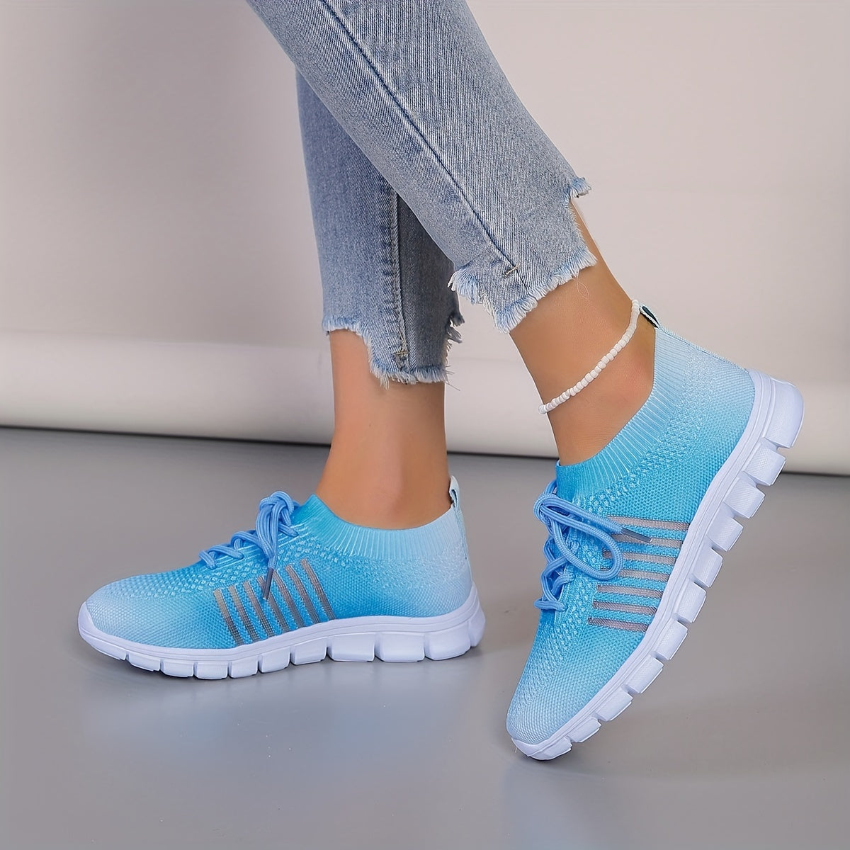 Women's Gradient Mesh Running Shoes Comfortable Lace Up Low Cut Sneakers