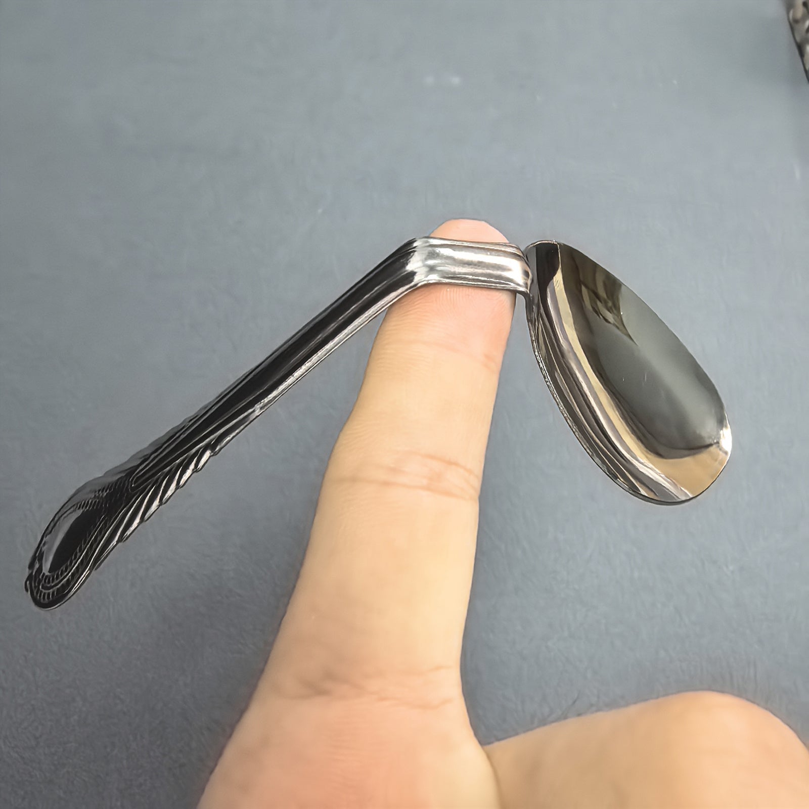 Mind Bending Spoon Trick Stainless Steel Magic for Family Fun Parties