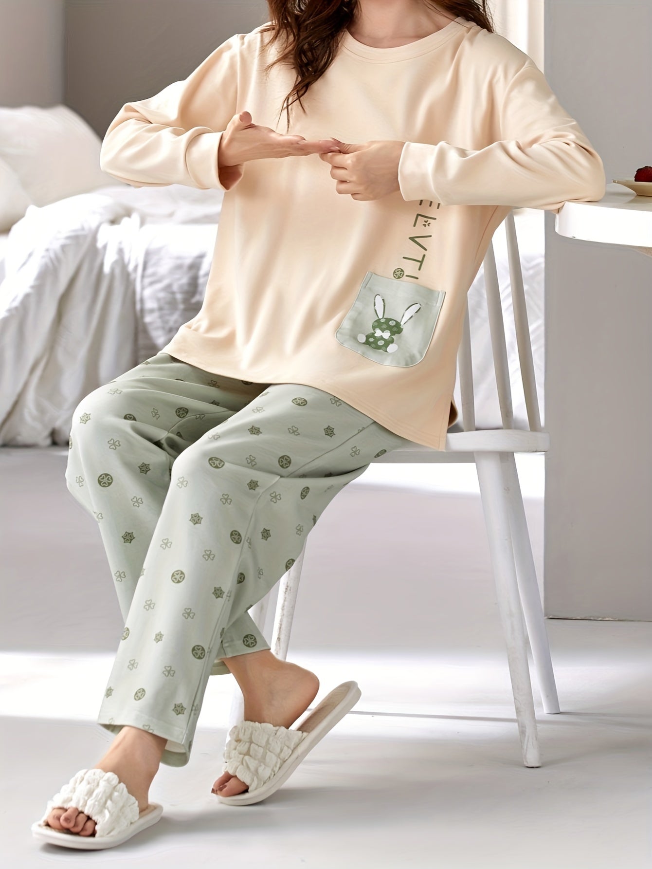 Bunny Print Lounge Set Long Sleeve Top & Pants Women's Sleepwear