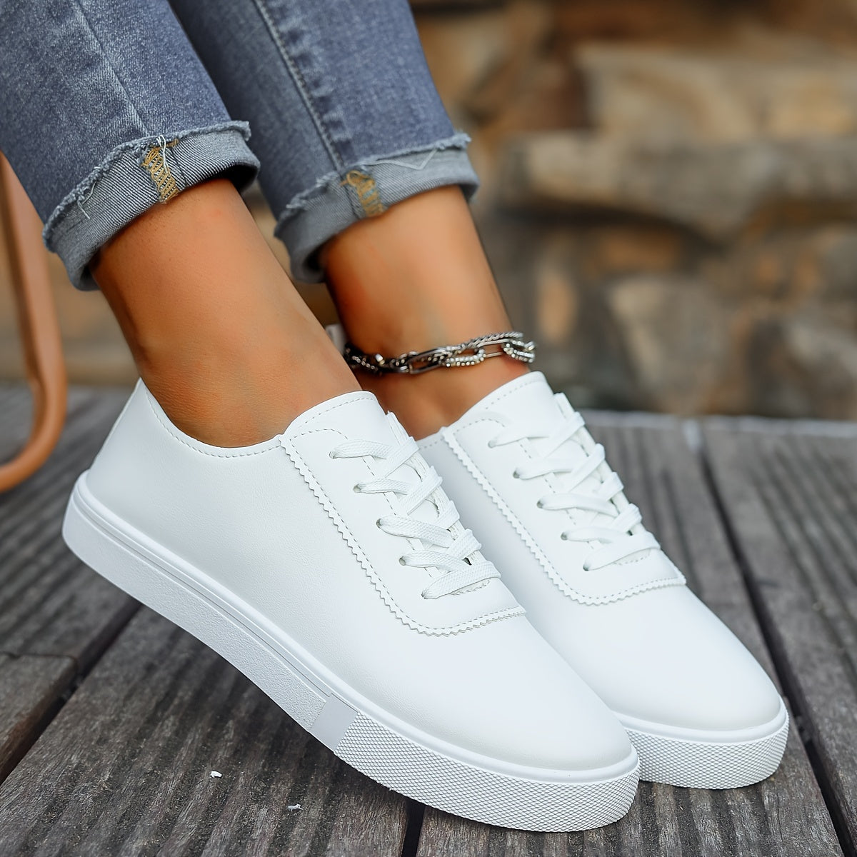 Women's Lace Up Sports Shoes Low Top Flat Skateboarding Sneakers
