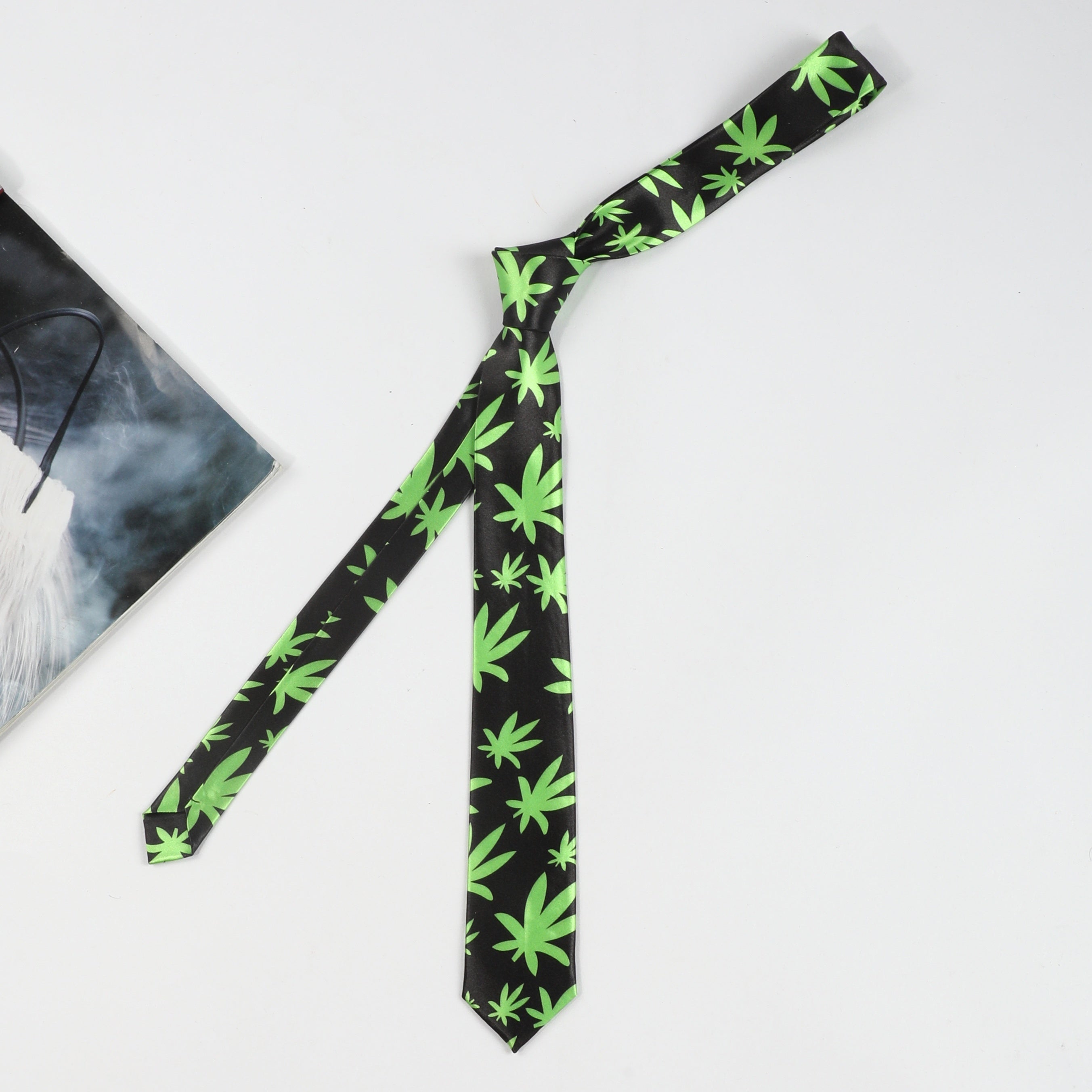 Men's Vacation Floating Leaf Silky Tie