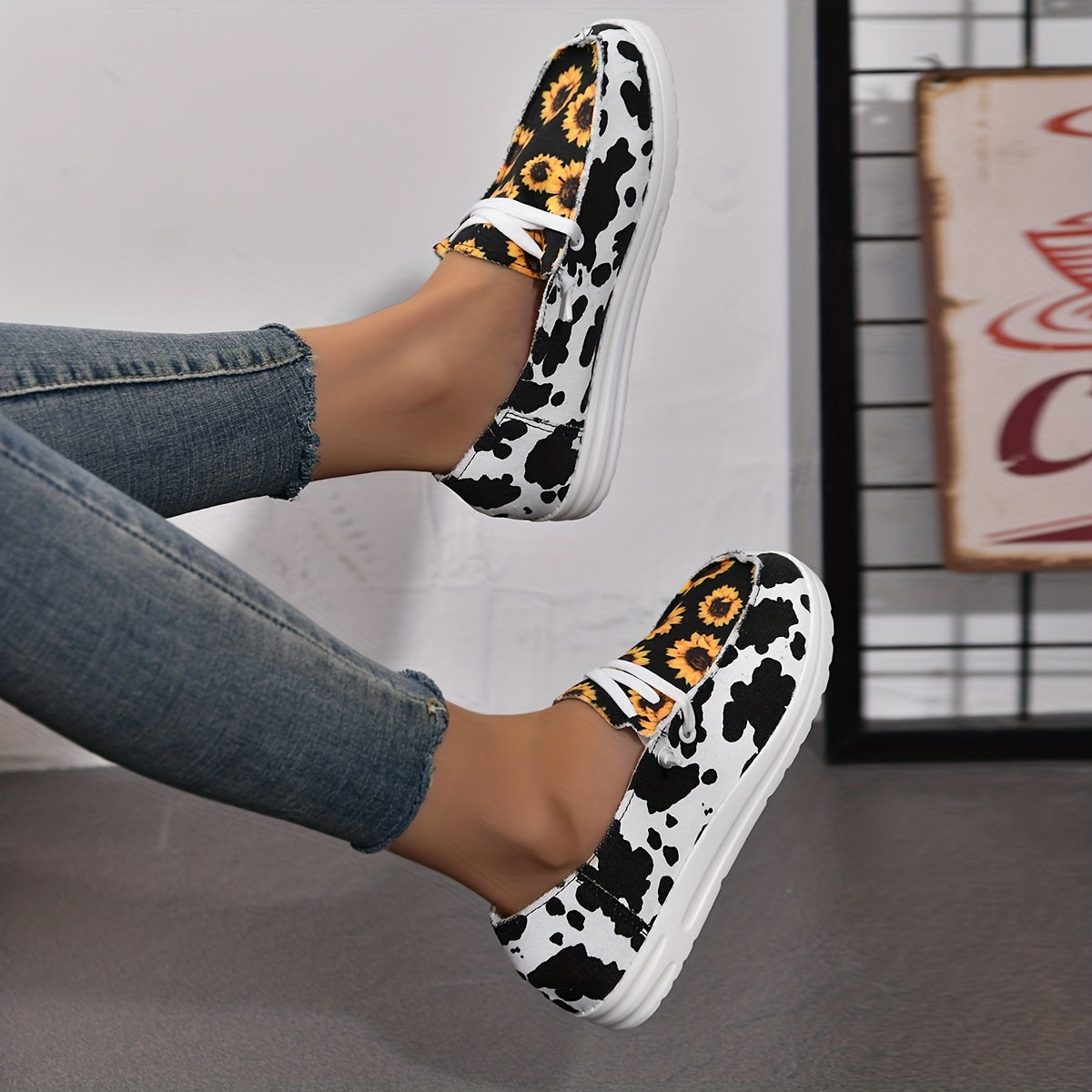 Chrysanthemum & Cow Print Canvas Shoes Low Top Lace Up Round Toe Lightweight