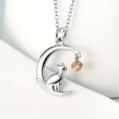 Girl's Moon Cat Pendant Necklace And Generous Pendant Jewelry Gift