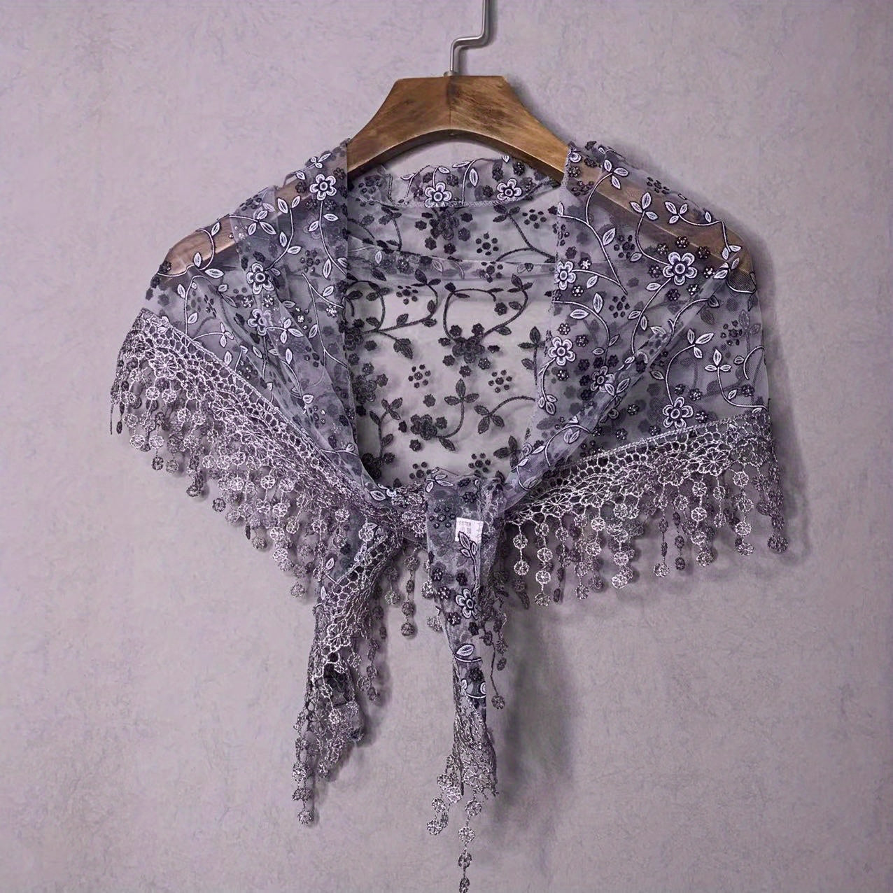 Flower Embroidery Triangle Scarf Tassel Veils Classic Mantilla Head Covering