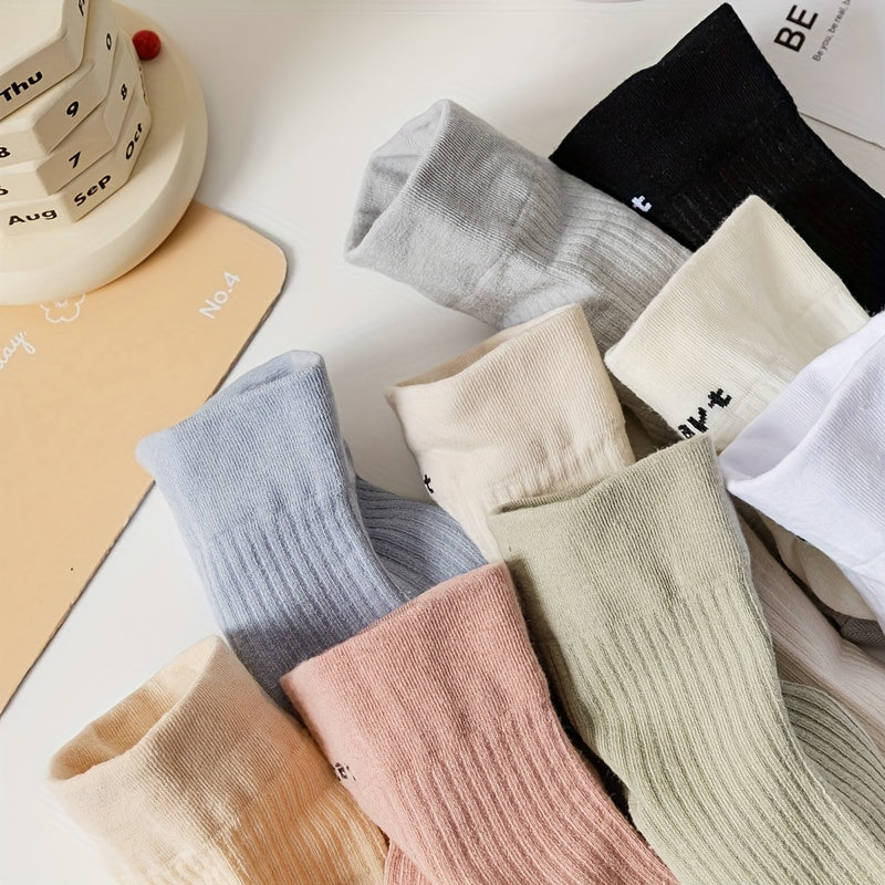 9 Pairs Letter Print Socks Comfy & Breathable Women's Short Stockings