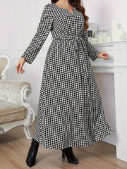 Houndstooth Print Long Sleeve Maxi Dress With Belt