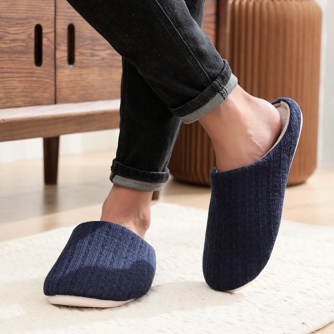 Men's Minimalist Bedroom Slip On Slippers