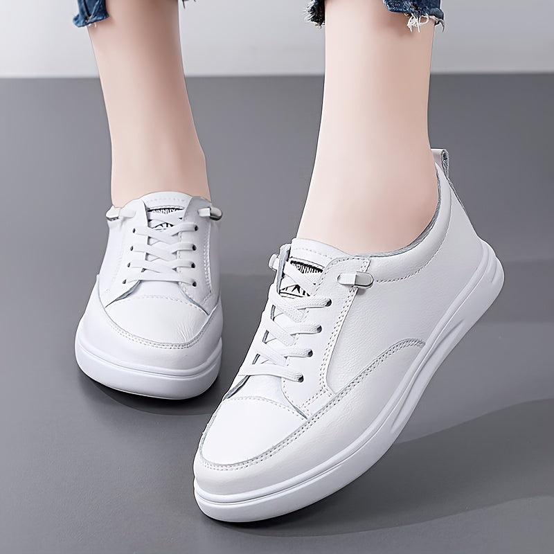 Non Slip Lightweight Skate Shoes Wear Resistance Low Cut Lace Up Sneakers