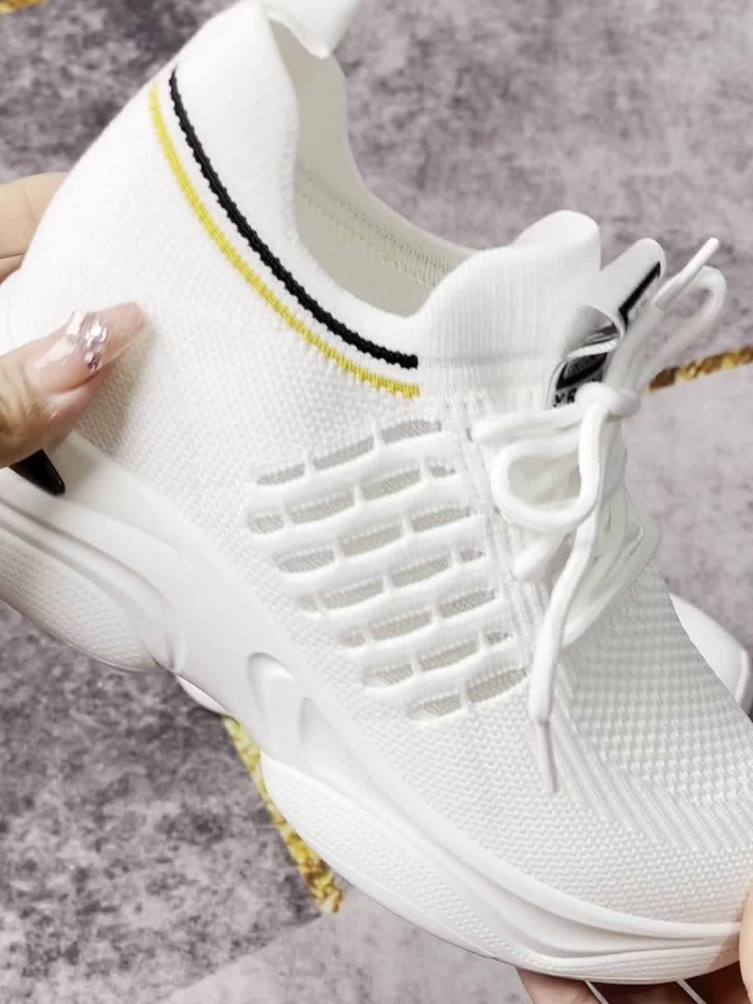 Women's Mesh Chunky Sneakers Lace Up Outdoor Shoes