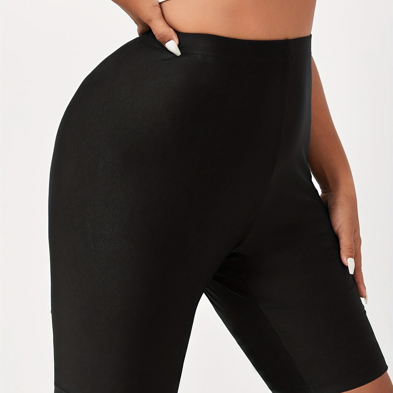 Women's Plus Solid High Rise Skinny Short