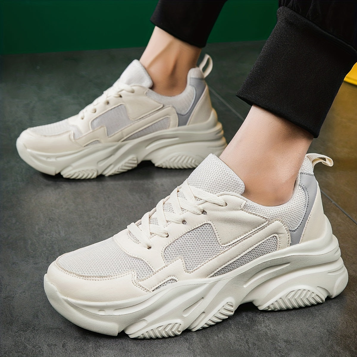 Couples Running Shoes Comfortable Breathable Shock Absorbing Sneakers