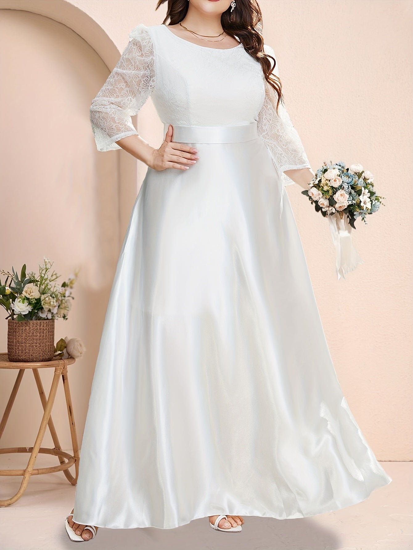 Solid Lace Round Neck Bridesmaid Dress
