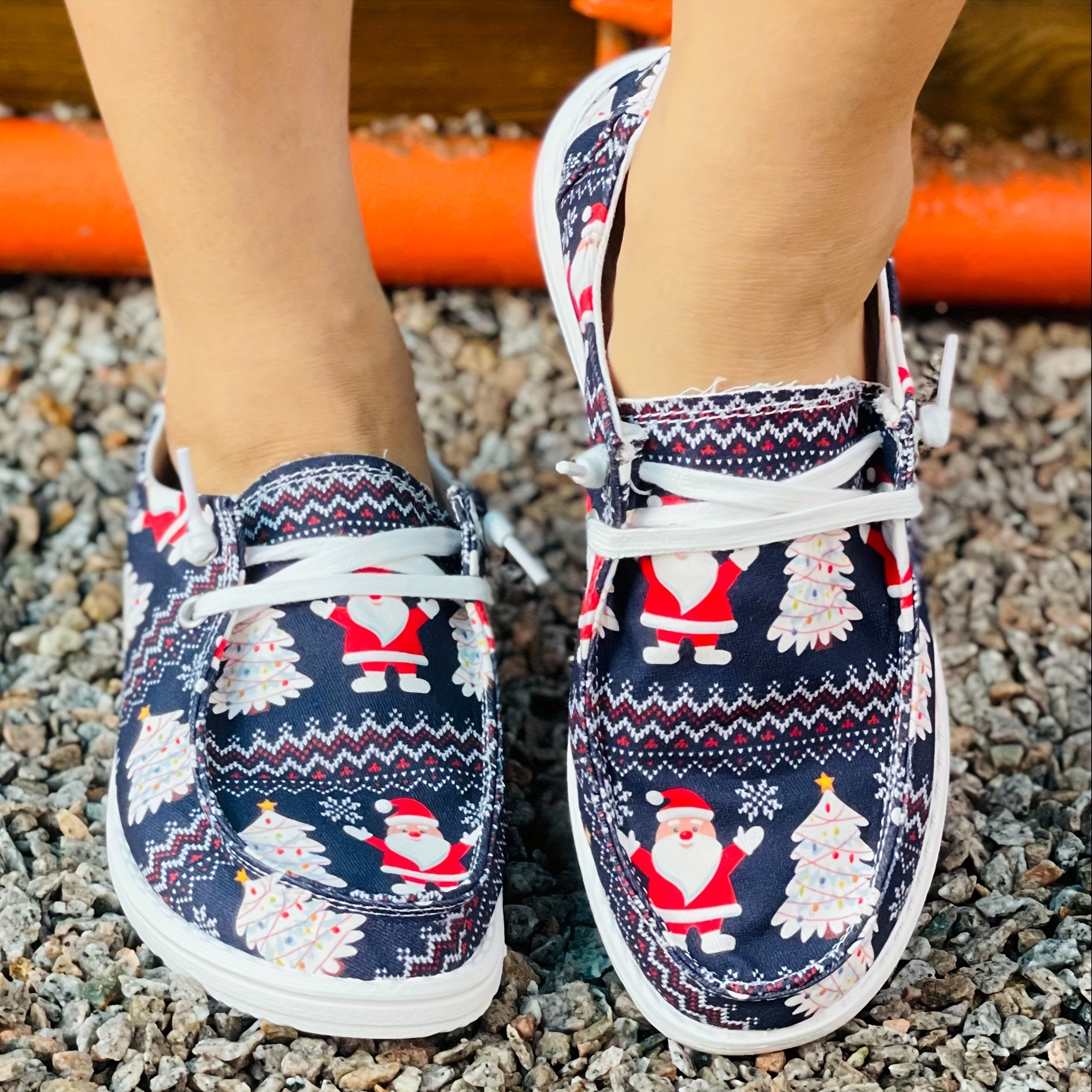 Women's Christmas Print Skateboard Shoes Lightweight Low Top Sneakers