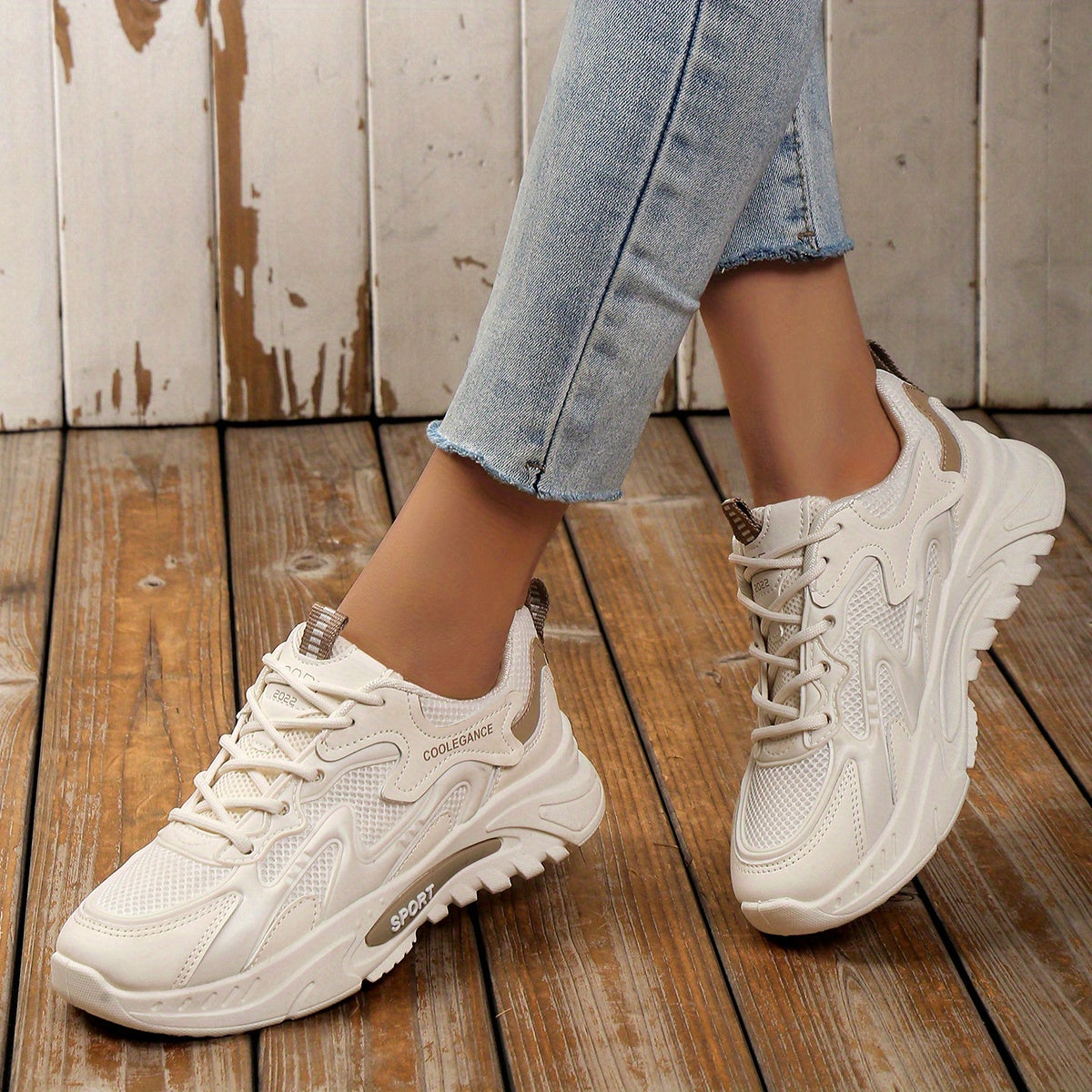 Women's Breathable Mesh Sneakers Lace Up Platform Outdoor Shoes