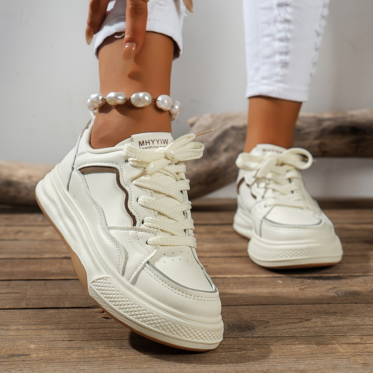 Women's Faux Leather Flat Skate Shoes Lace Up Casual Sneakers