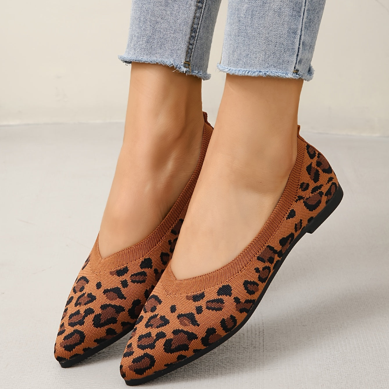 Leopard Pattern Ballet Shoes Pointed Toe Knitting Flat Slip On Shoes
