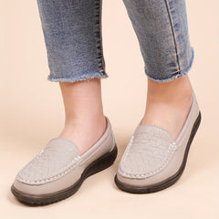 Women's Comfy Flat Loafers Solid Soft Sole Slip On Shoes Versatile