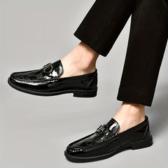 Men's Loafers Slip On Walking Shoes Non Slip Comfy Casual Shoes