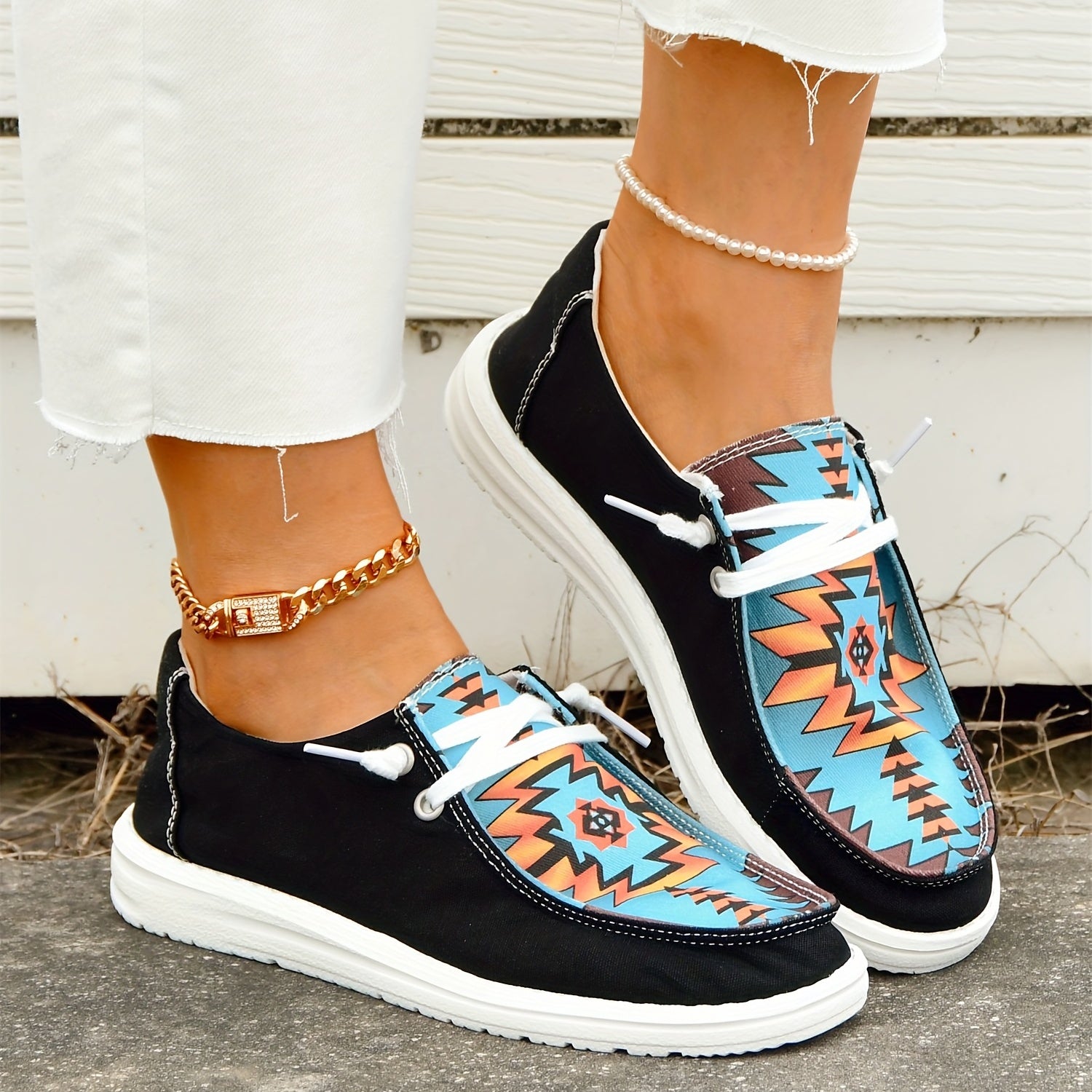 Women's Printed Canvas Shoes Lace Up Low Top Walking Shoes