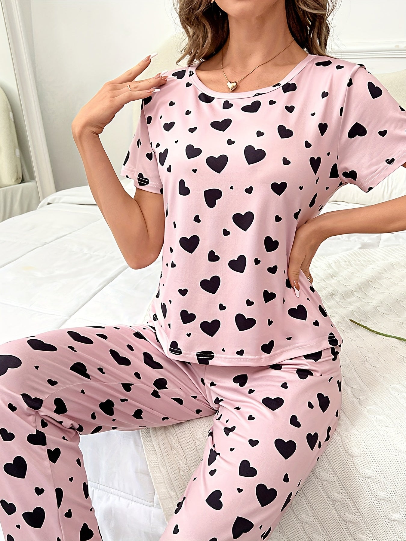 Heart Print Pajama Set Short Sleeve Top & Lounge Pants Women's Sleepwear