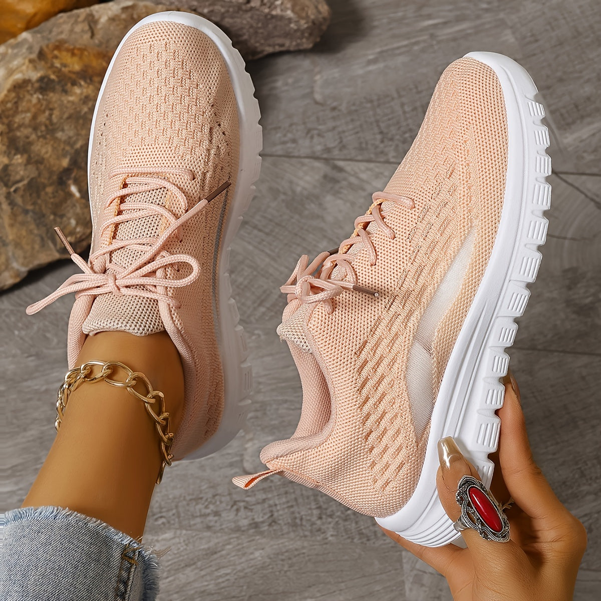 Solid Mesh Breathable Flying Woven Shoes Lightweight