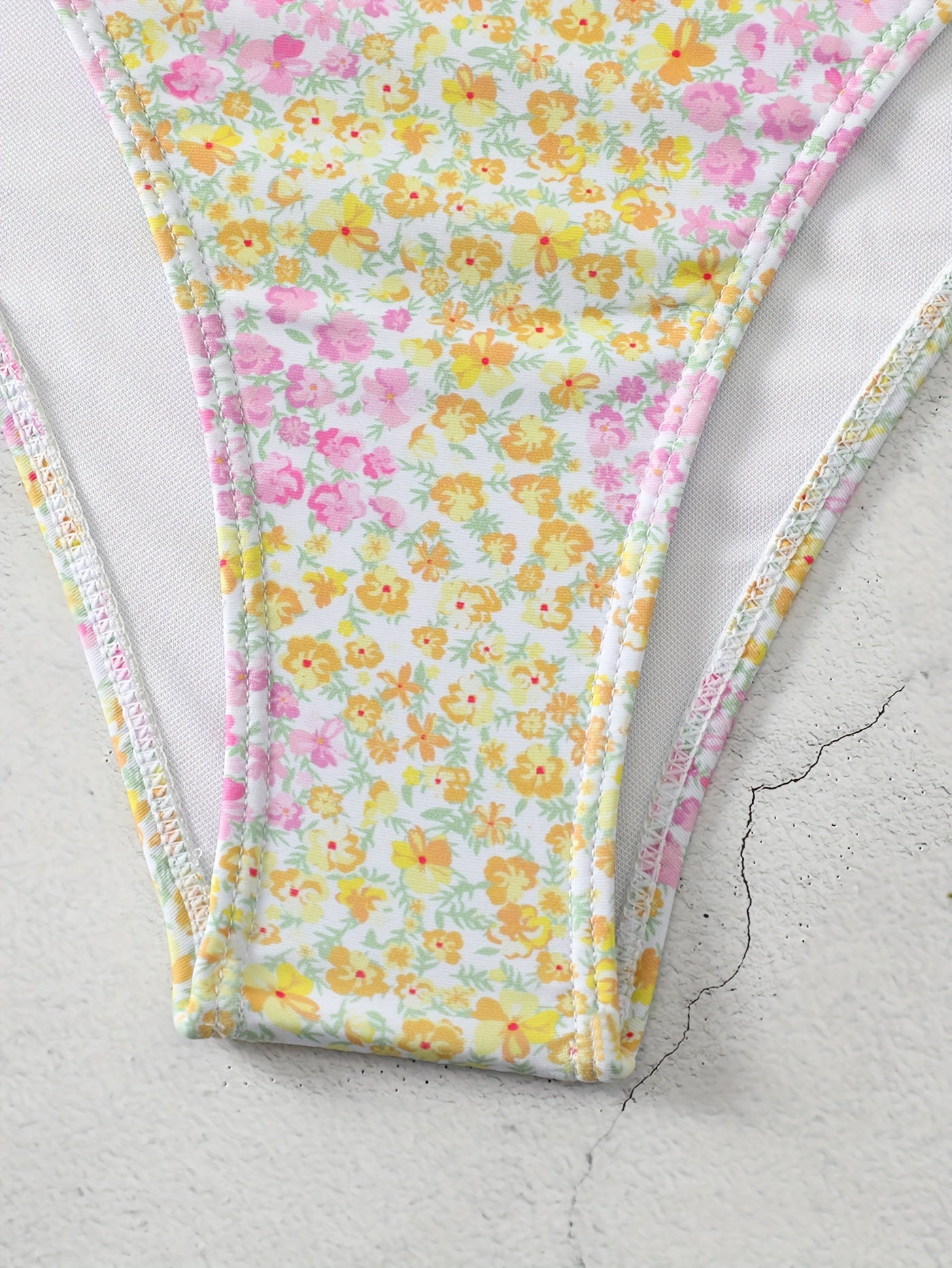 Ditsy Floral Print Bikini Set with Frill Trim