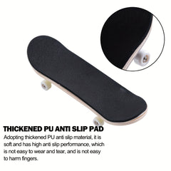 1pc 30mm Red Faced Fangs Finger Skateboard Toy