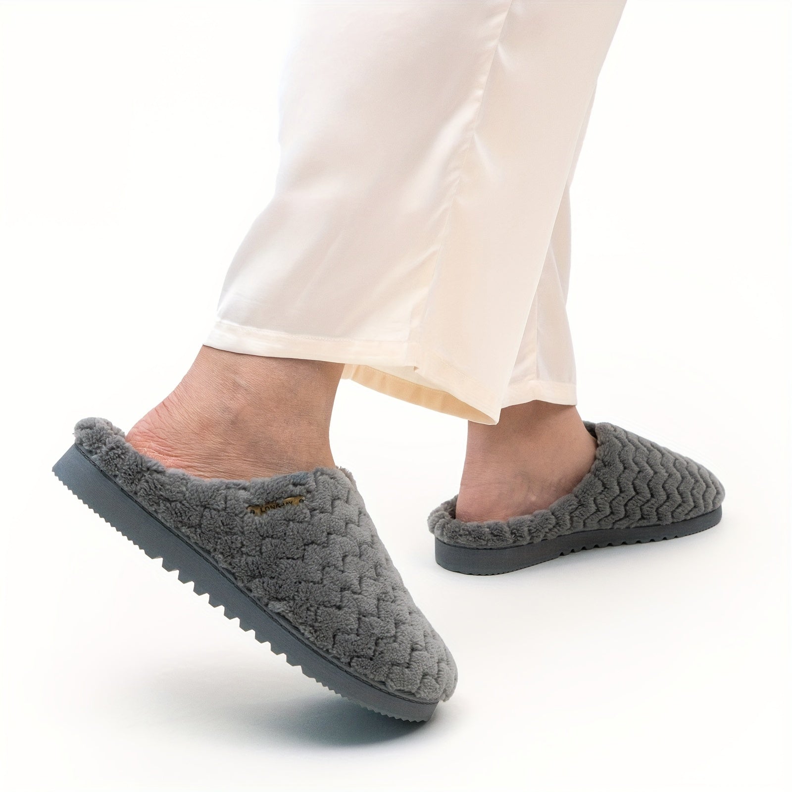 Women's Plush Lined Slippers Closed Toe Slip On Home Shoes