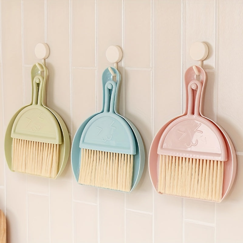 Mini Keyboard Cleaning Brush Plastic Desktop Mini Broom