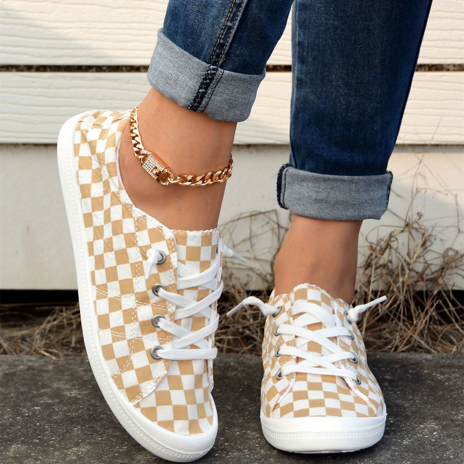 Women's Checkerboard Pattern Casual Sneakers Lace up Lightweight Walking Shoes