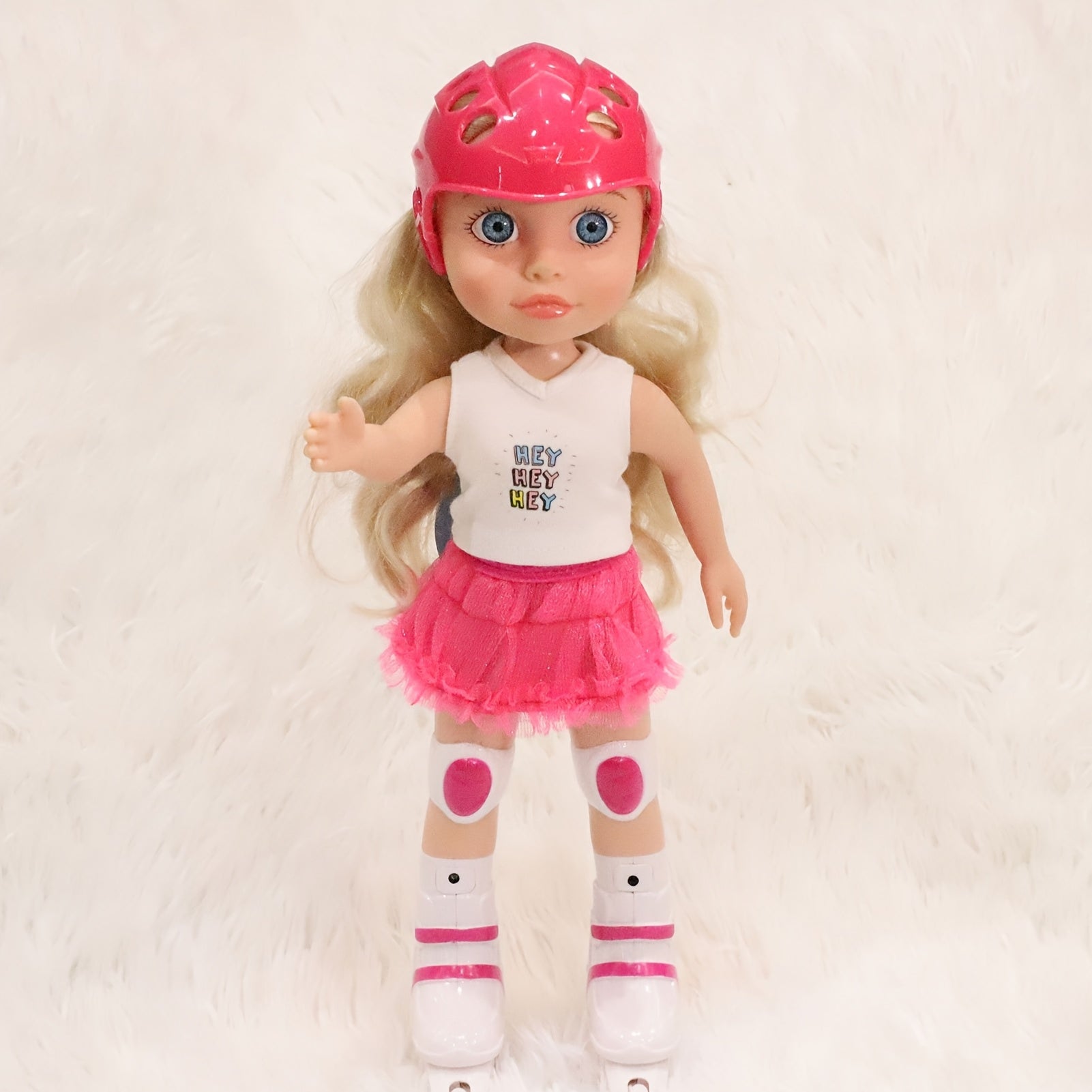 Belinda 14-Inch Remote Control Skating Doll Music No Voice 4 AA Batteries 2 A