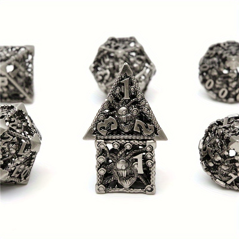 7pcs Hollow-eyed Monster Metal Polyhedral Dice Set