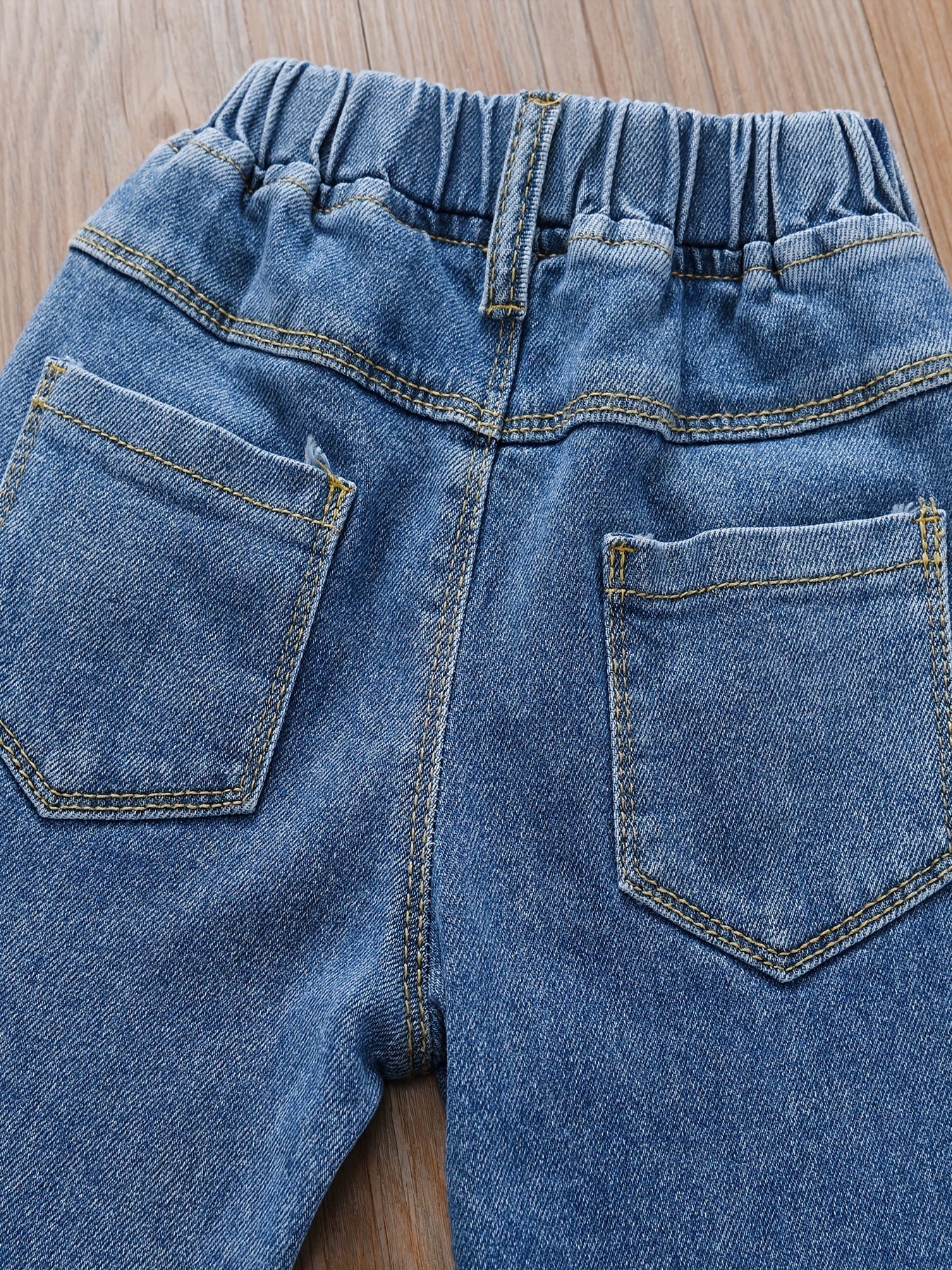 Girls' Embroidered Elastic Waist Jeans
