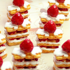 2pcs Christmas Cake DIY Home Decoration Dollhouse Ornament
