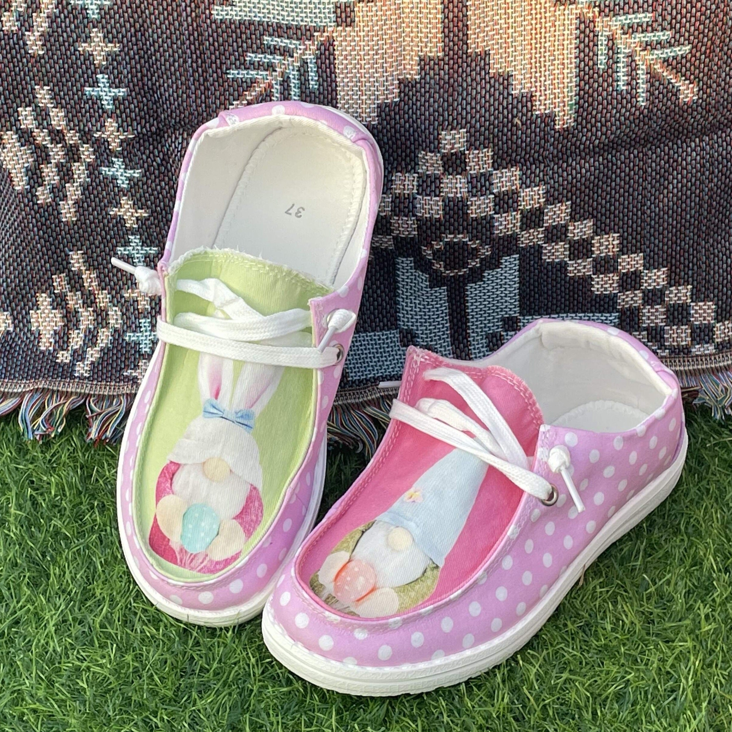 Pink Polka Dot Gnome Flat Skate Shoes for Women