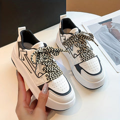 Women's Colorblock Casual Sneakers Low Round Toe Lace Up Shoes
